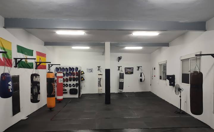 HOOD FIGHTERS (Muay Thai, Lethwei, K-1 & Kick Boxing) Club Deportivo Elemental