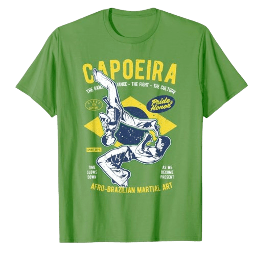 camiseta-capoeira-verde Camiseta verde de Capoeira con diseño deportivo, representando la cultura y el movimiento de este arte afrobrasileño.