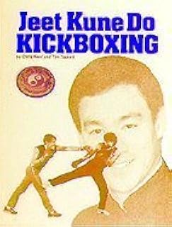 Practicantes de Jeet Kune Do y kickboxing en acción, combinando velocidad, precisión y fuerza.
